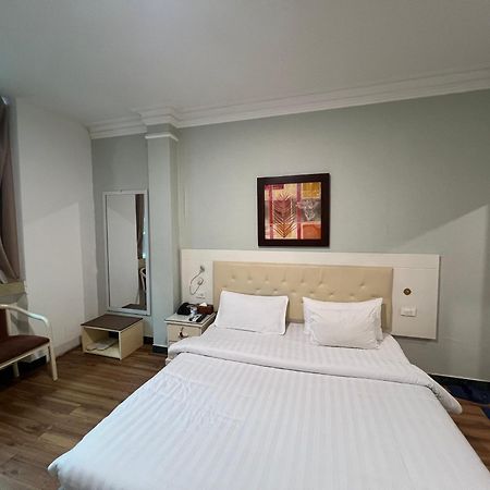 A25 Hotel - 19 Bui Thi Xuan Ho Chi Minh City Exterior photo